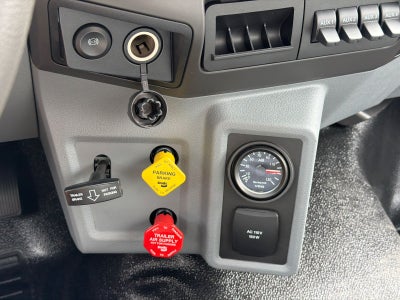 2027 Ford F-750SD Base