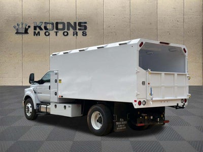 2027 Ford F-750SD Base