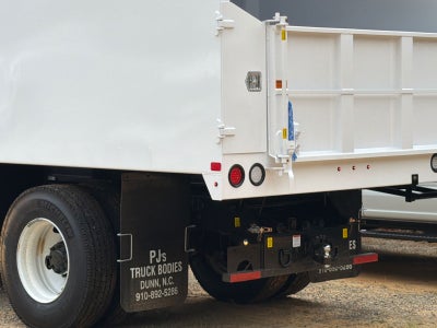 2027 Ford F-750SD Base