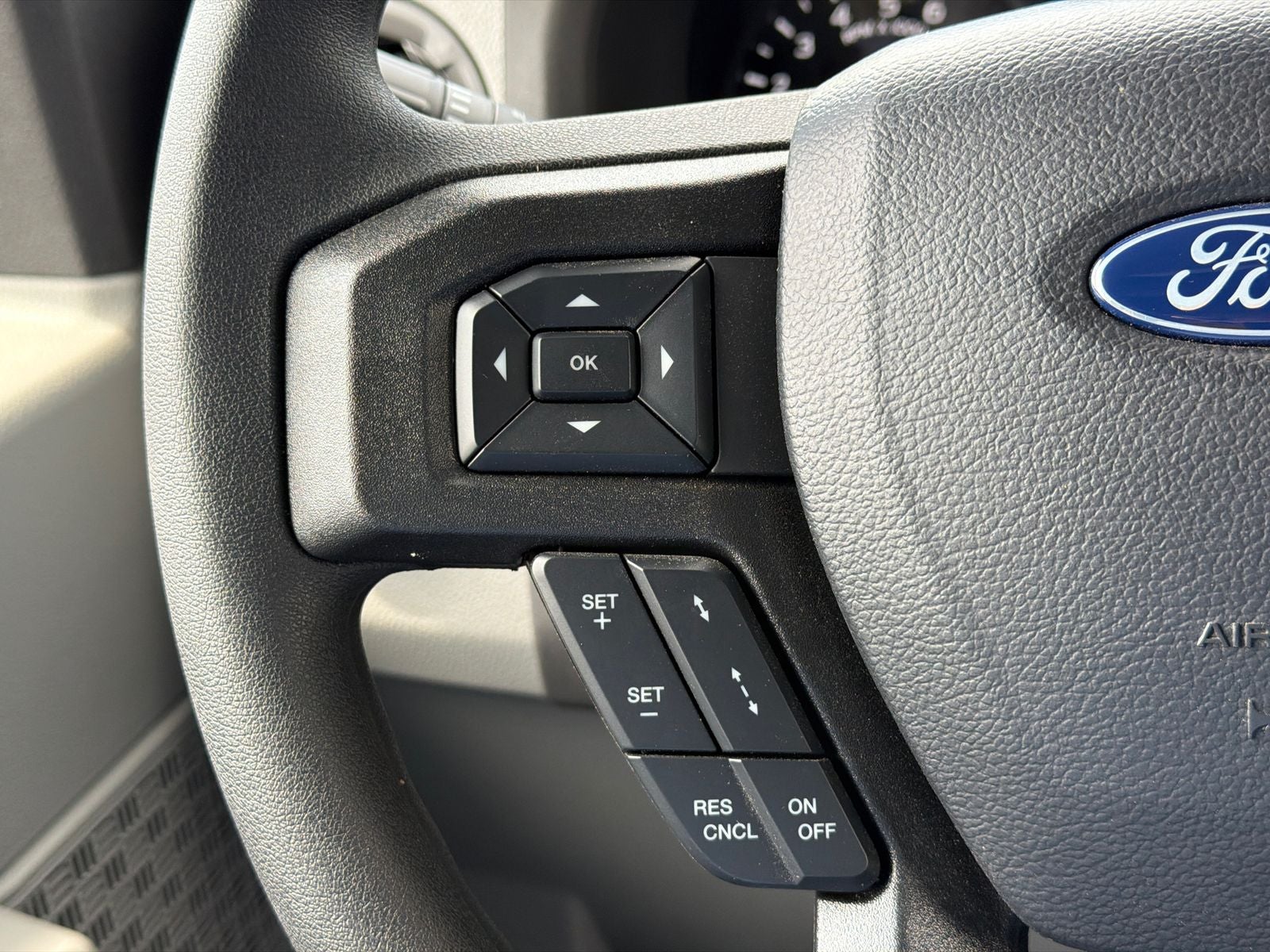 2026 Ford E-450SD Morgan 17 Foot Box Van