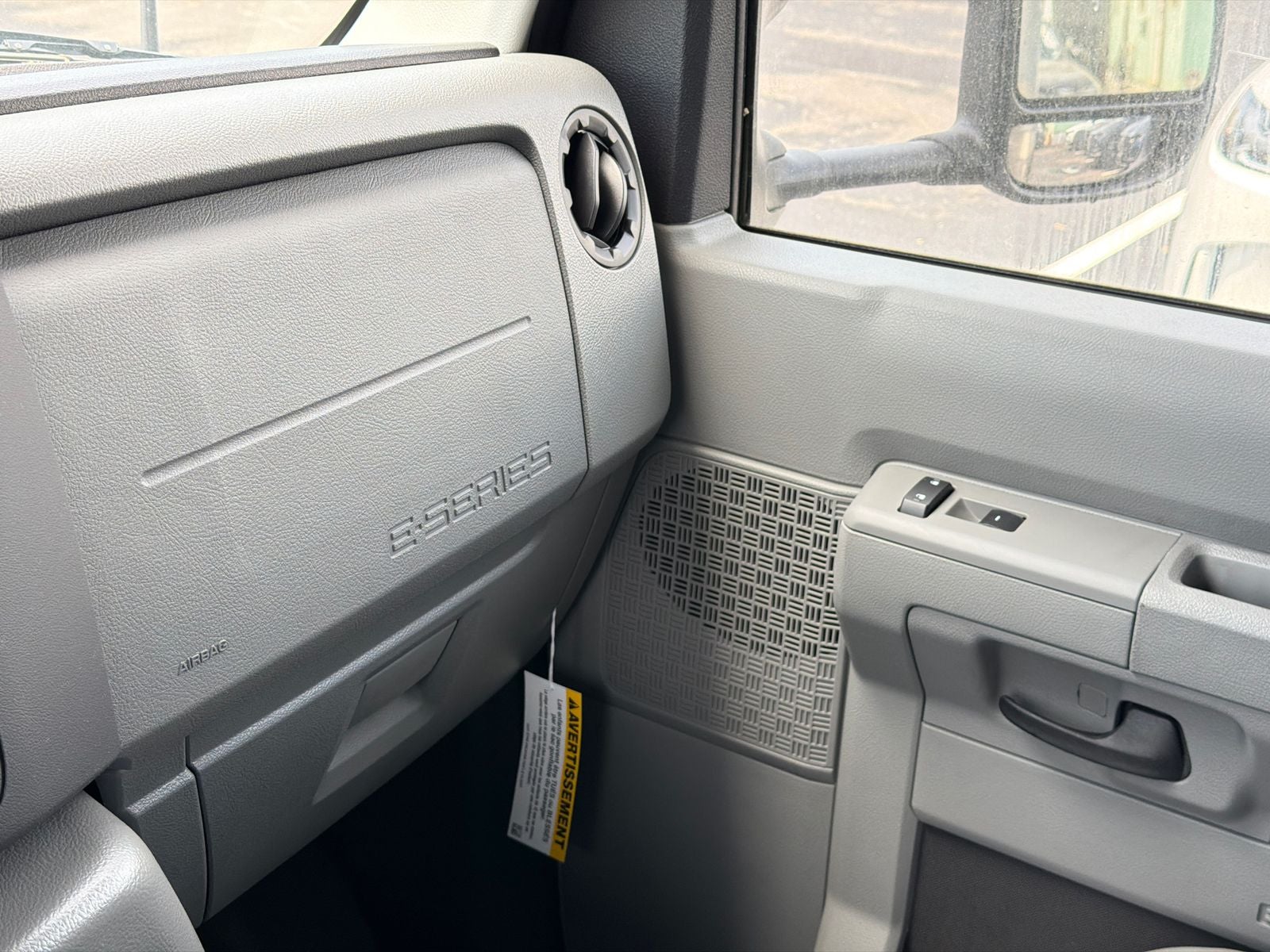 2026 Ford E-450SD Morgan 17 Foot Box Van