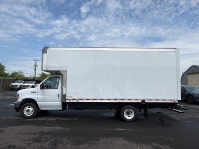 2026 Ford E-450SD Morgan 17 Foot Box Van