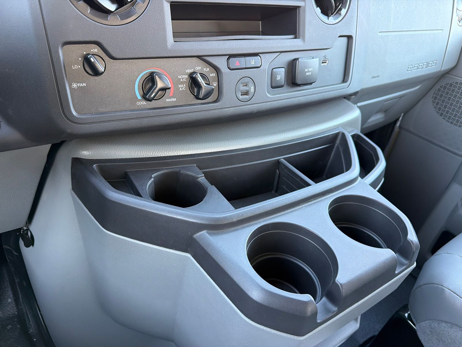 2026 Ford E-450SD Morgan 17 Foot Box Van