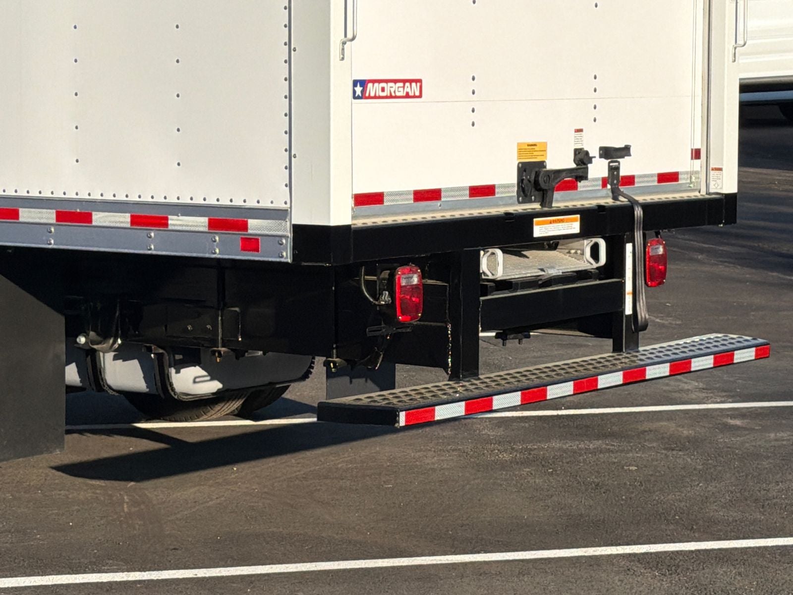 2026 Ford E-450SD Morgan 17 Foot Box Van