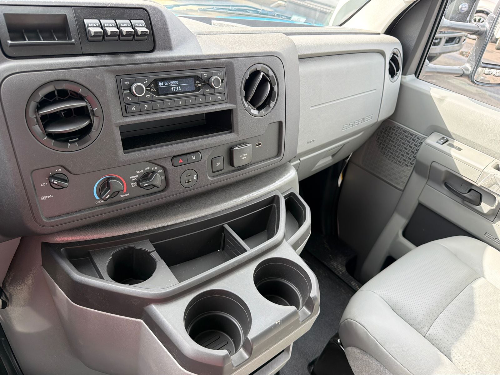 2027 Ford E-450SD Base