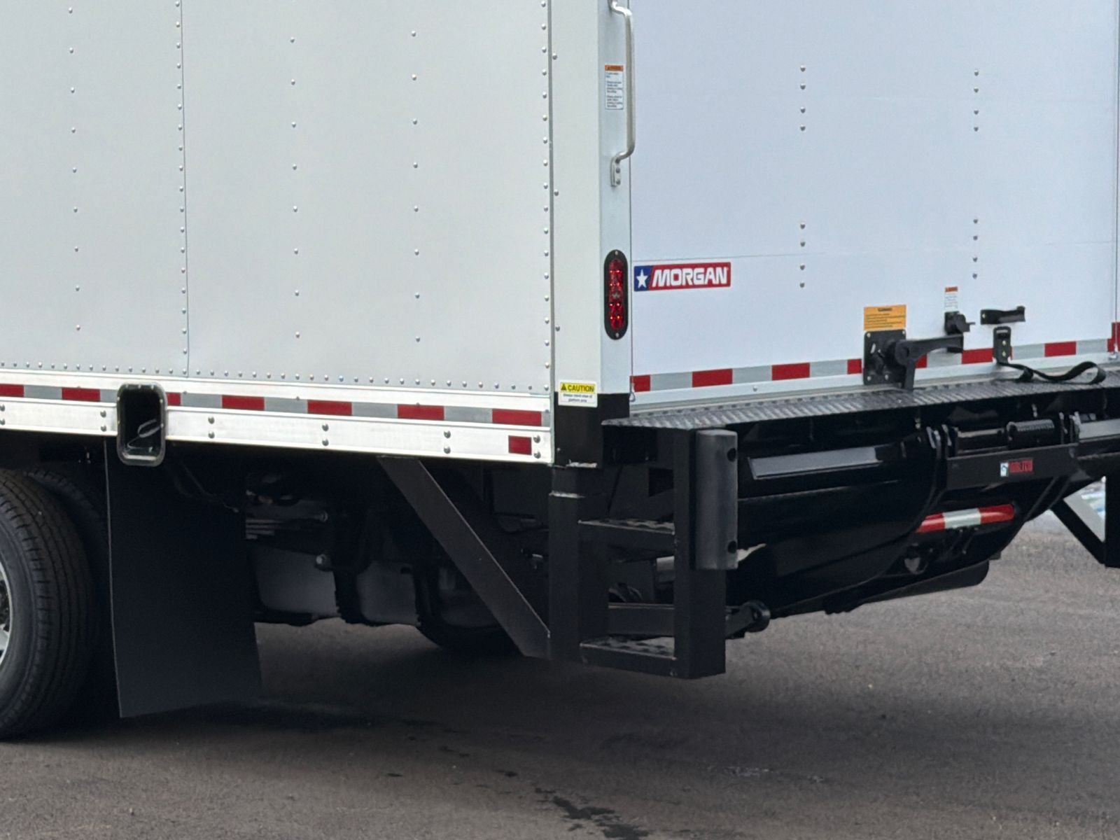 2027 Ford E-450SD Base