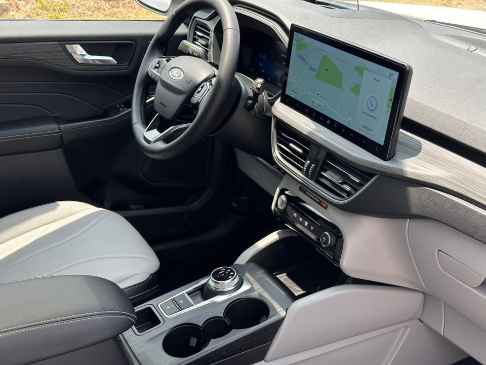 2025 Ford Escape Plug-In Hybrid Base