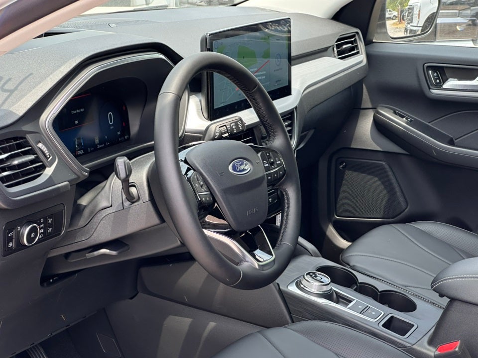 2025 Ford Escape Plug-In Hybrid Base