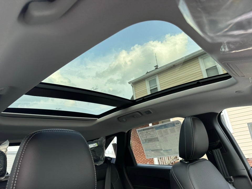 2025 Ford Escape Plug-In Hybrid Base