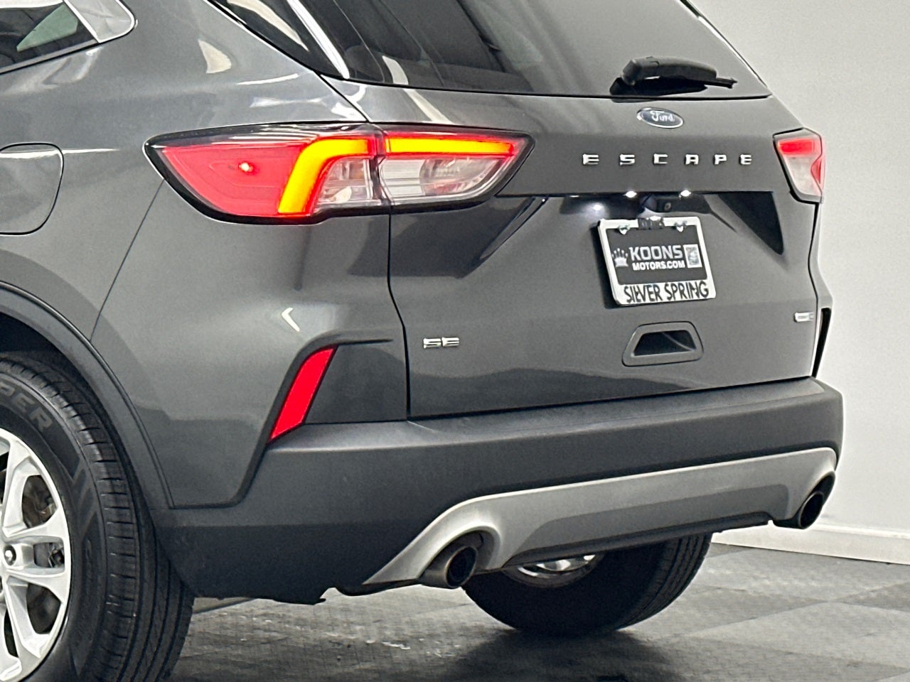 2020 Ford Escape SE