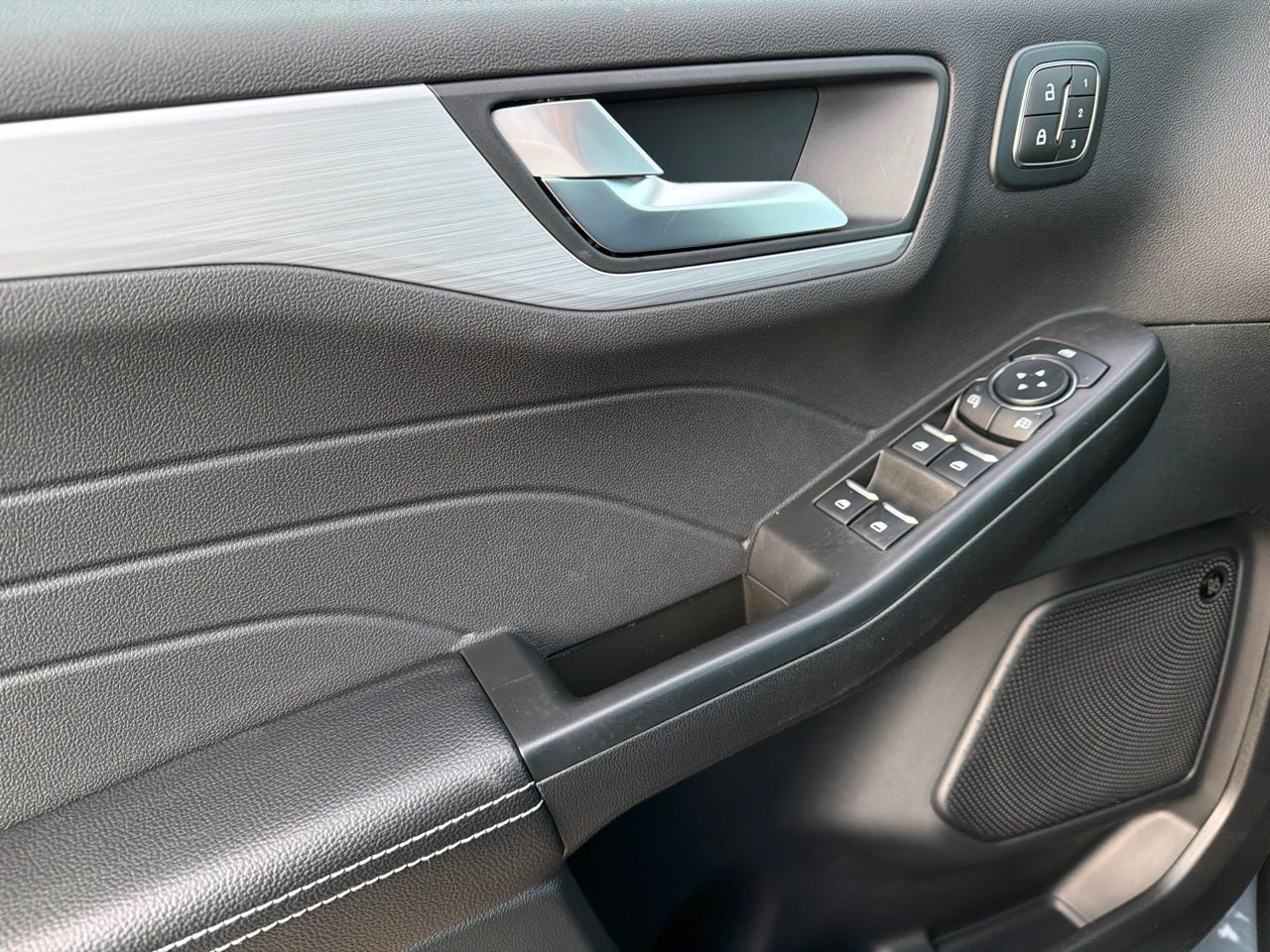 2026 Ford Escape Platinum