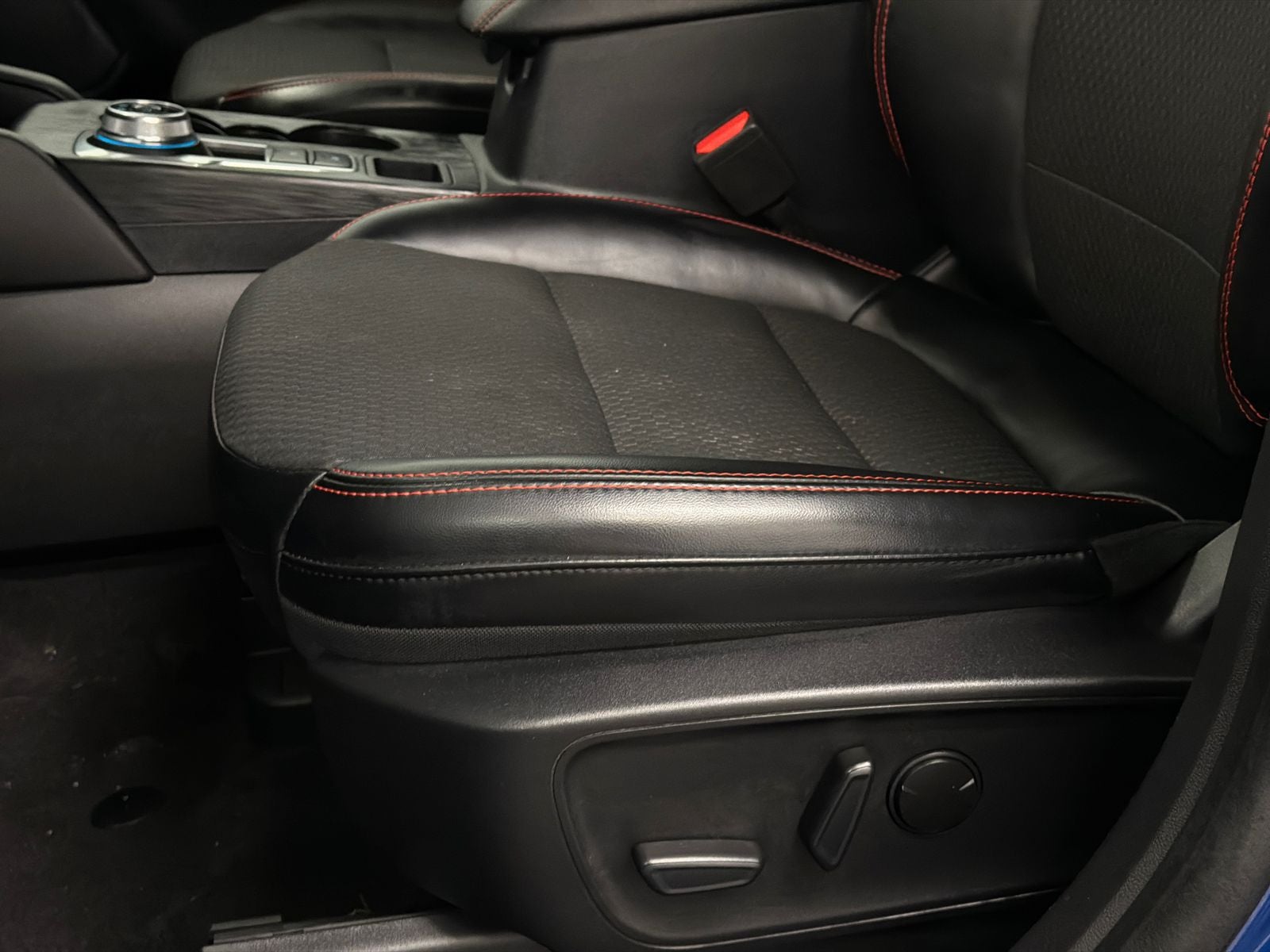 2023 Ford Escape Hybrid ST-Line Select