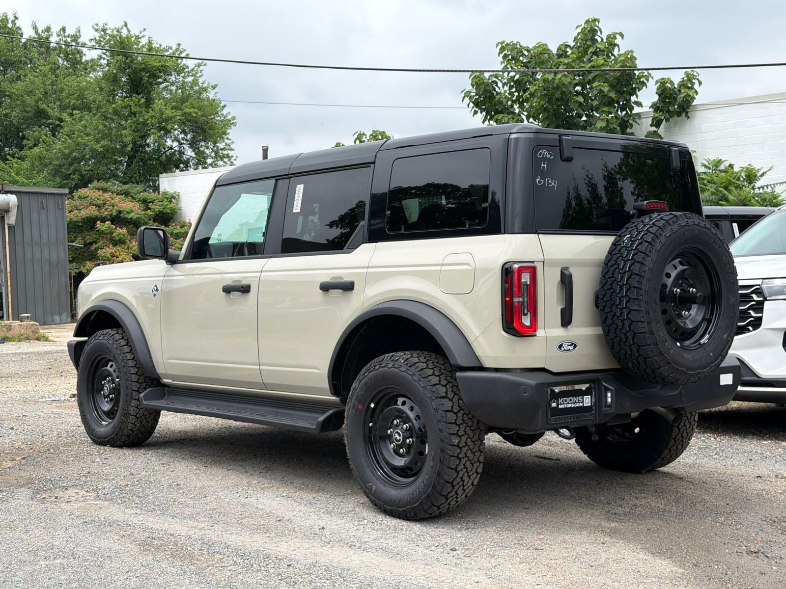 2026 Ford Bronco Outer Banks