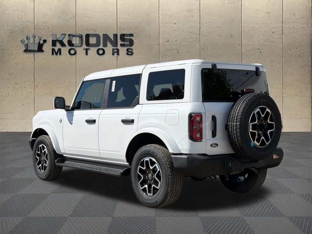 2026 Ford Bronco Outer Banks