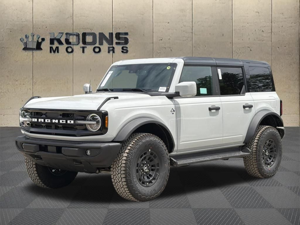 2026 Ford Bronco Outer Banks