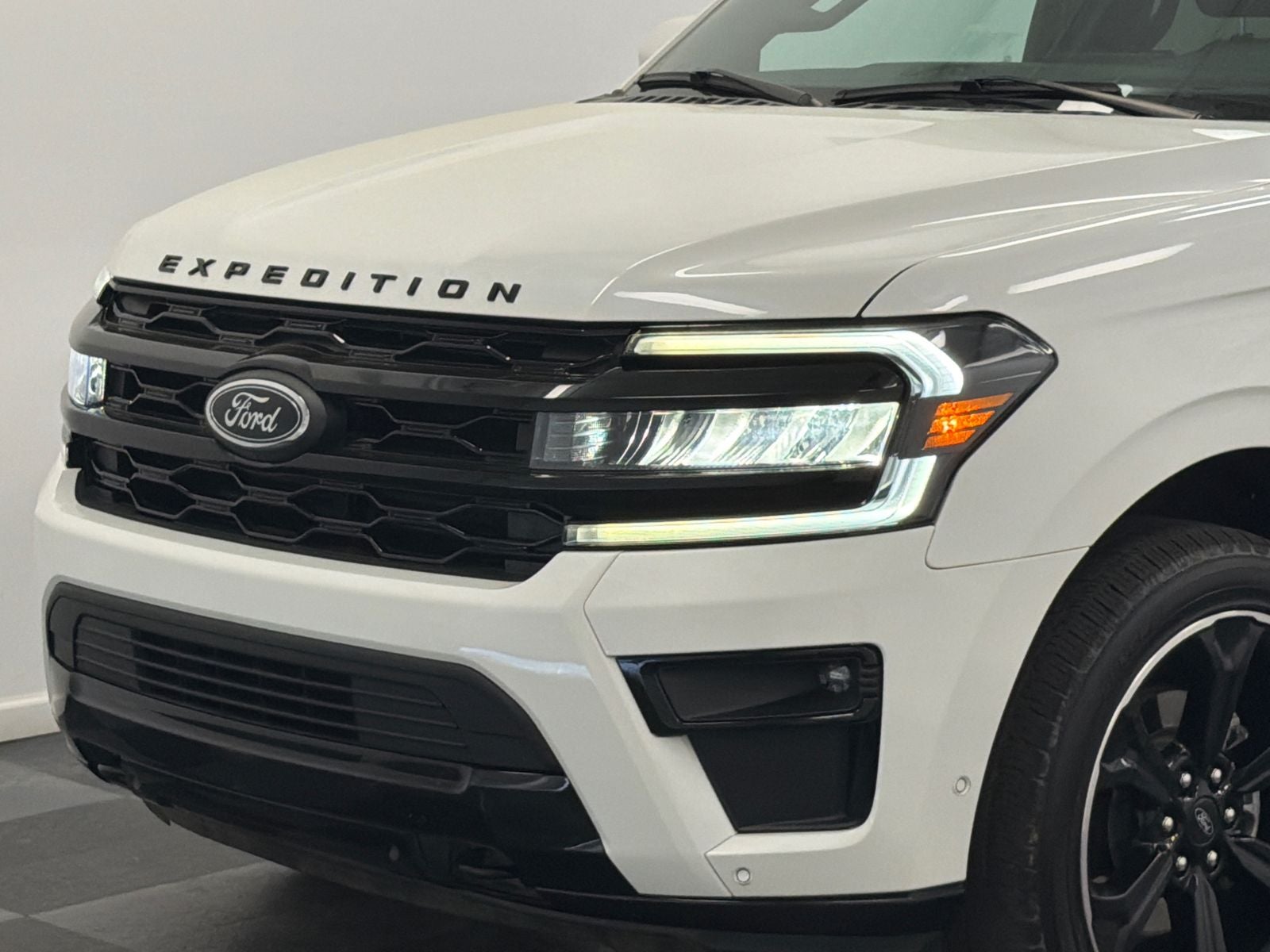 2022 Ford Expedition Max Limited