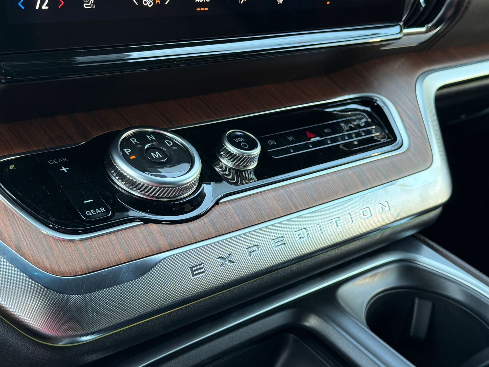 2027 Ford Expedition King Ranch