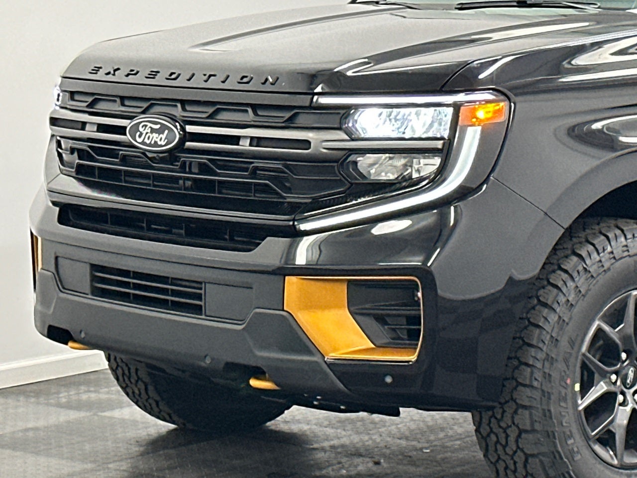 2025 Ford Expedition Tremor