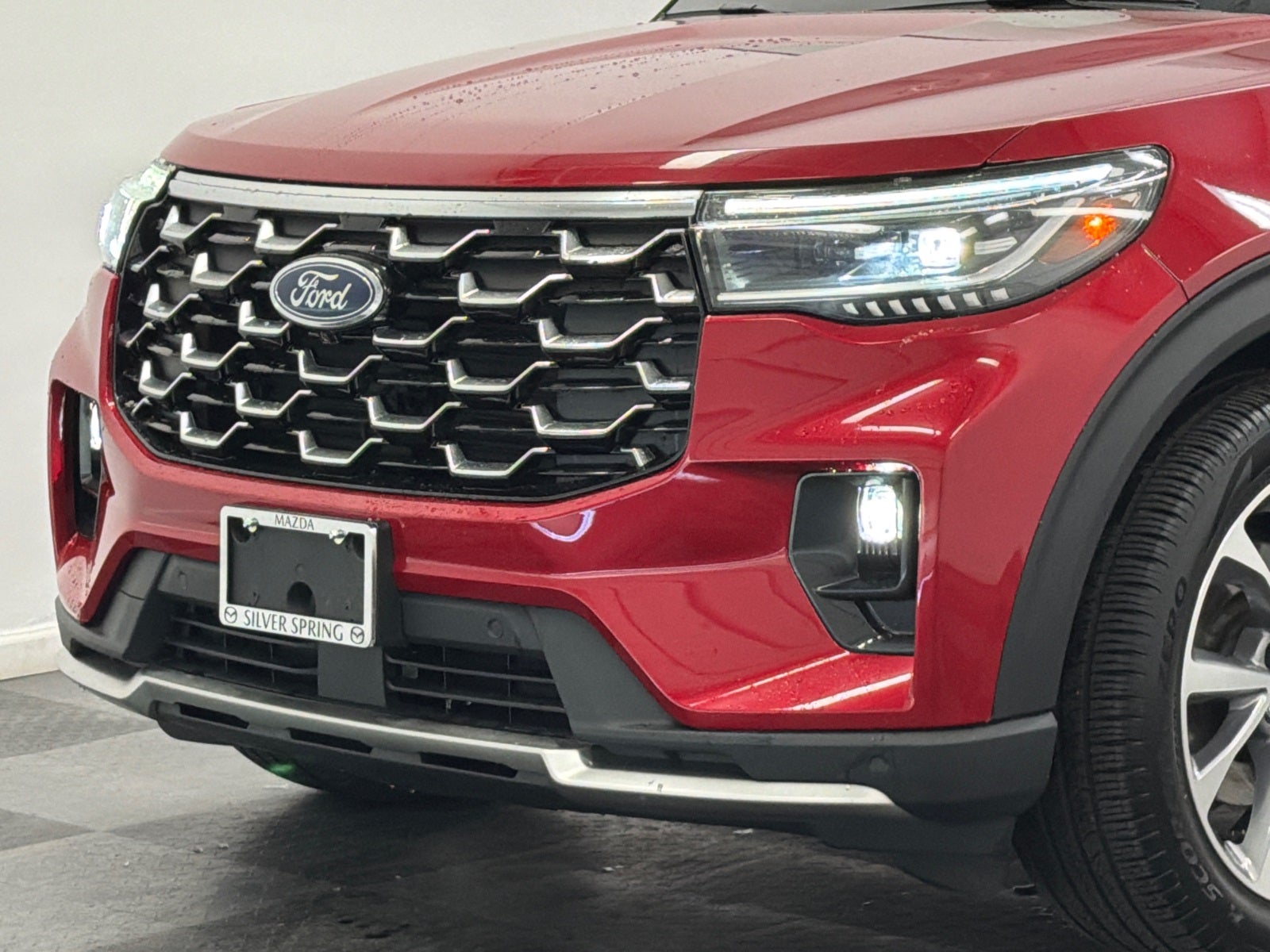 2025 Ford Explorer Platinum