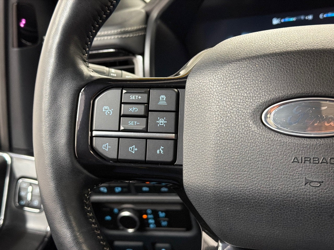 2023 Ford F-150 Lightning Platinum