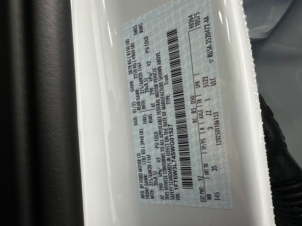 2025 Ford F-150 Lightning Flash