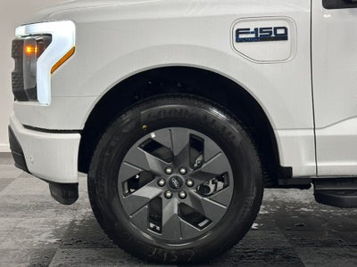 2025 Ford F-150 Lightning Flash