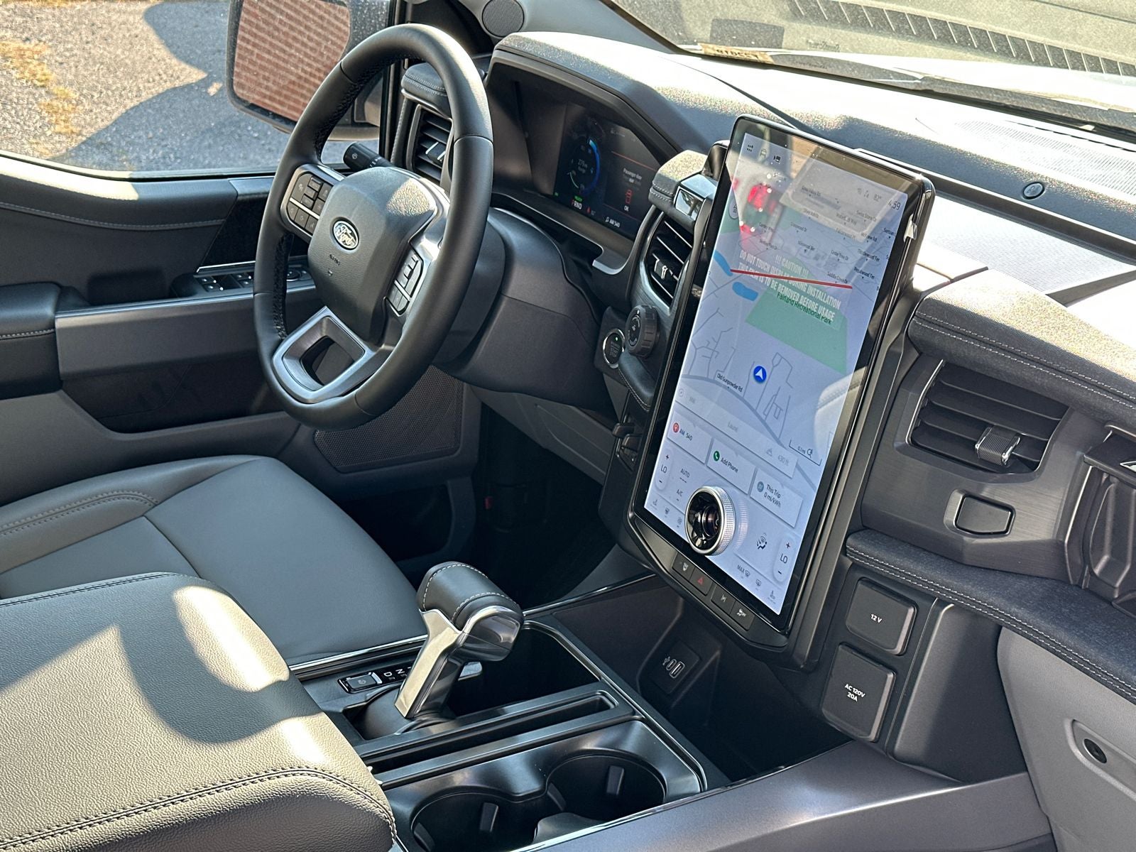 2025 Ford F-150 Lightning Flash