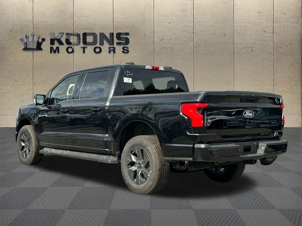2025 Ford F-150 Lightning Flash