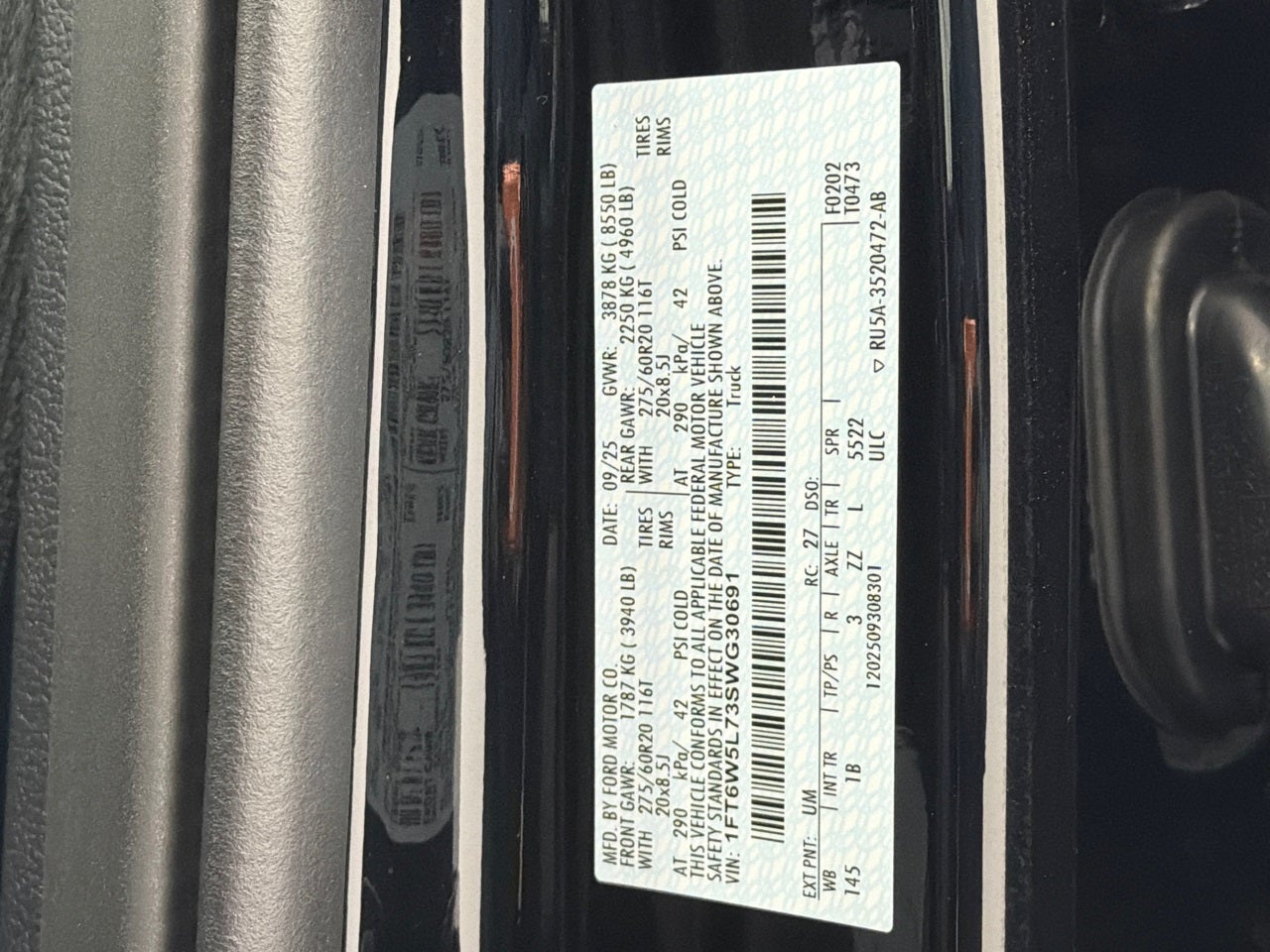 2025 Ford F-150 Lightning Lariat