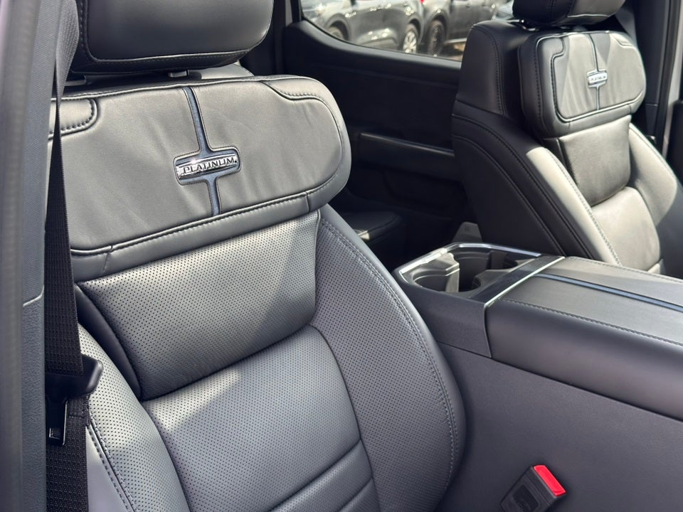 2025 Ford F-250SD Platinum