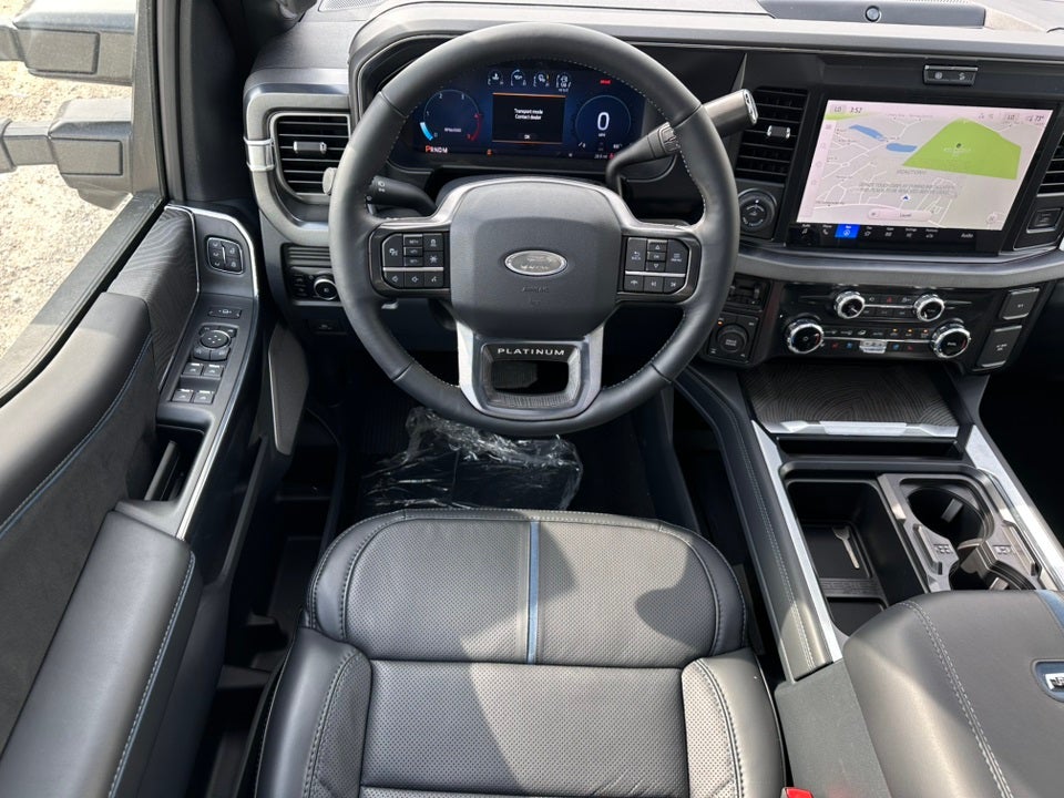 2025 Ford F-250SD Platinum