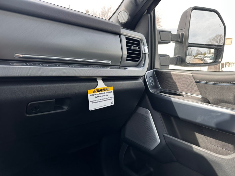 2025 Ford F-250SD Platinum