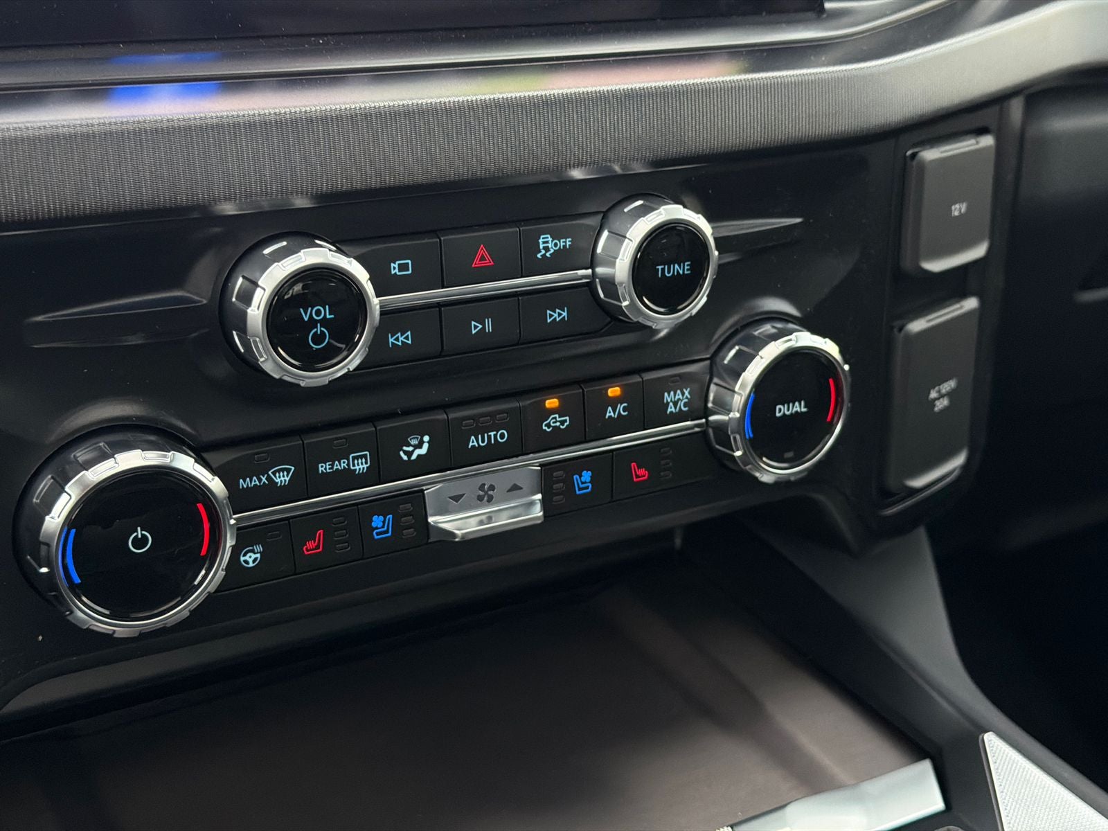 2026 Ford F-250SD Platinum Crew Cab 6.75 Foot Bed