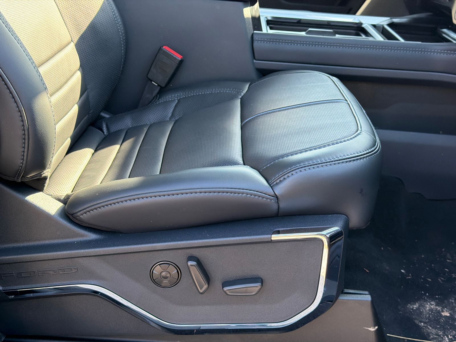 2026 Ford F-250SD Platinum Crew Cab 6.75 Foot Bed