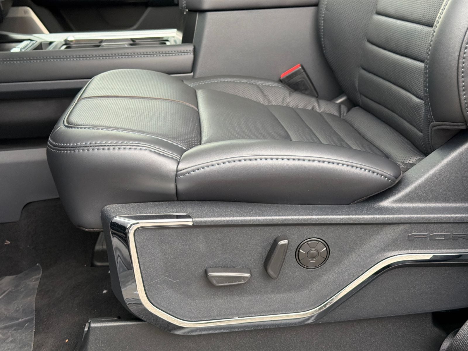 2026 Ford F-350SD Platinum Crew Cab 6.75 Foot Bed