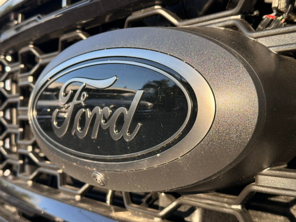 2025 Ford F-350SD Lariat