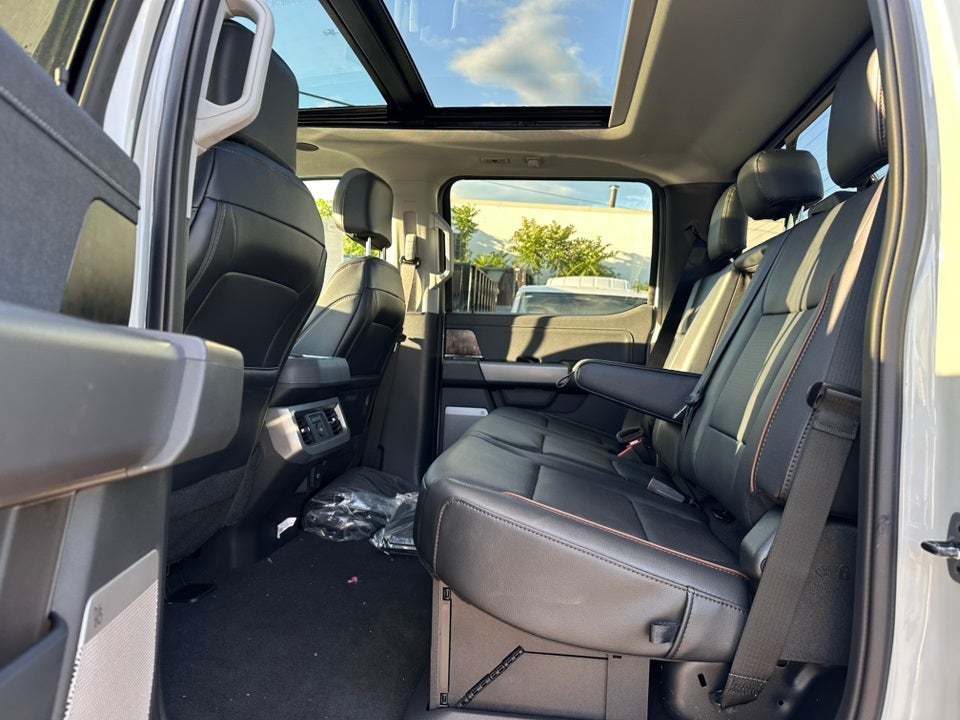 2025 Ford F-350SD Lariat