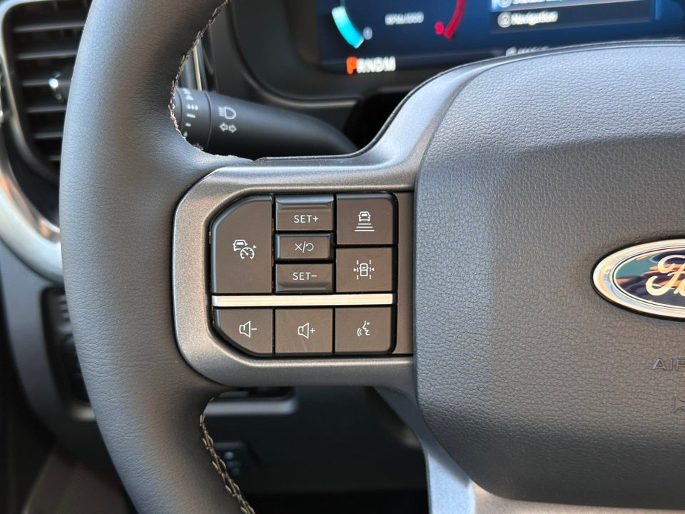 2025 Ford F-350SD Lariat