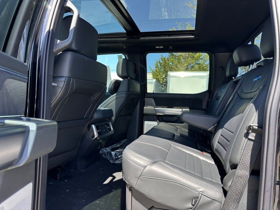 2025 Ford F-350SD Platinum