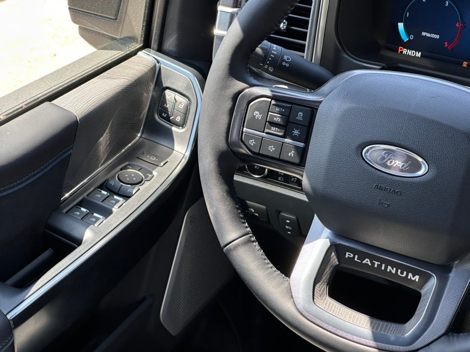 2025 Ford F-350SD Platinum