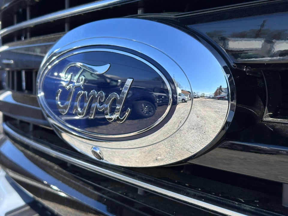 2025 Ford F-350SD Platinum