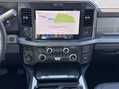 2025 Ford F-350SD Platinum