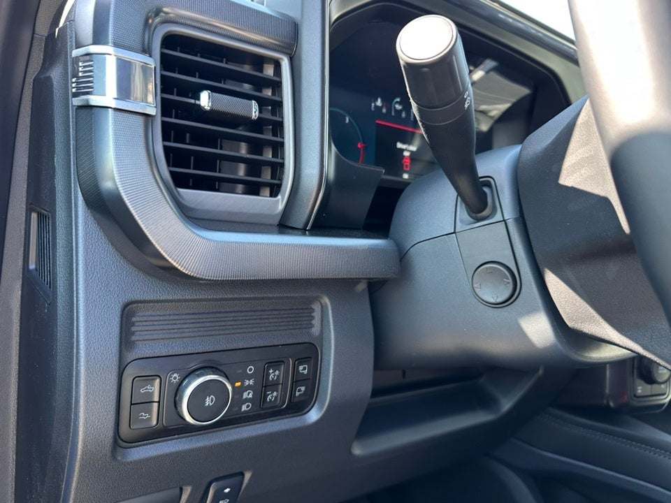 2025 Ford F-350SD Platinum