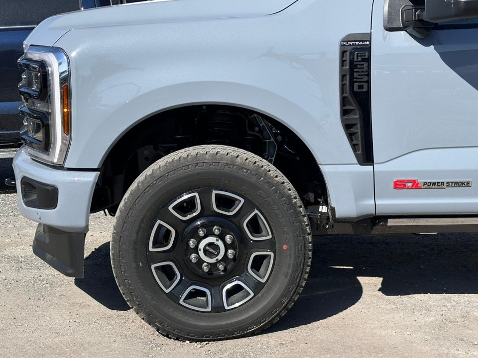 2025 Ford F-350SD Platinum