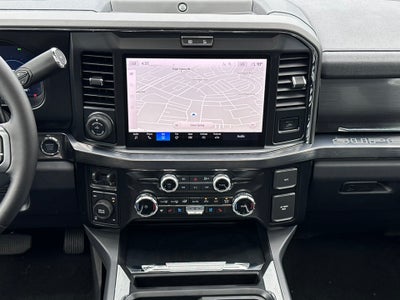 2025 Ford F-350SD Lariat