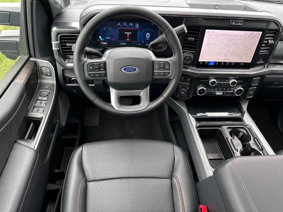 2025 Ford F-350SD Lariat