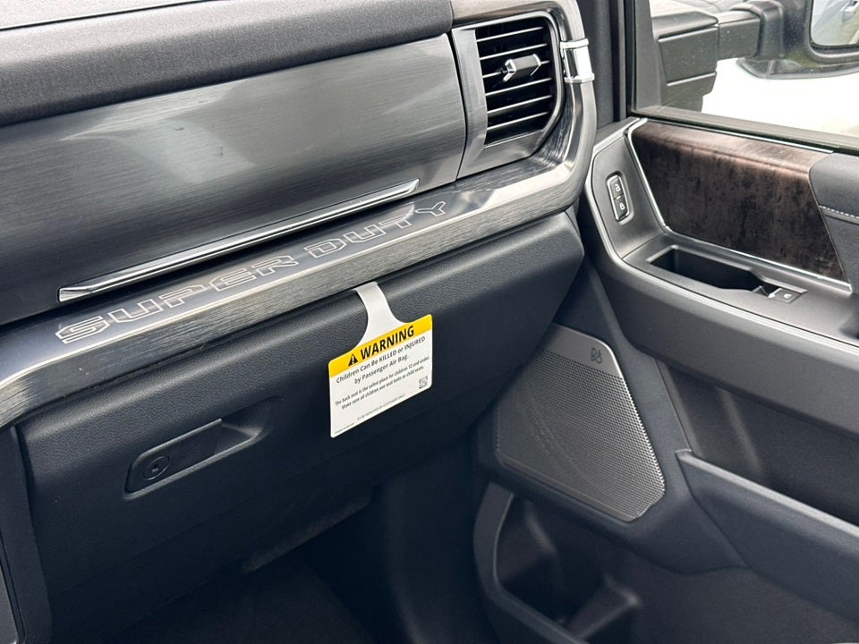 2025 Ford F-350SD Lariat