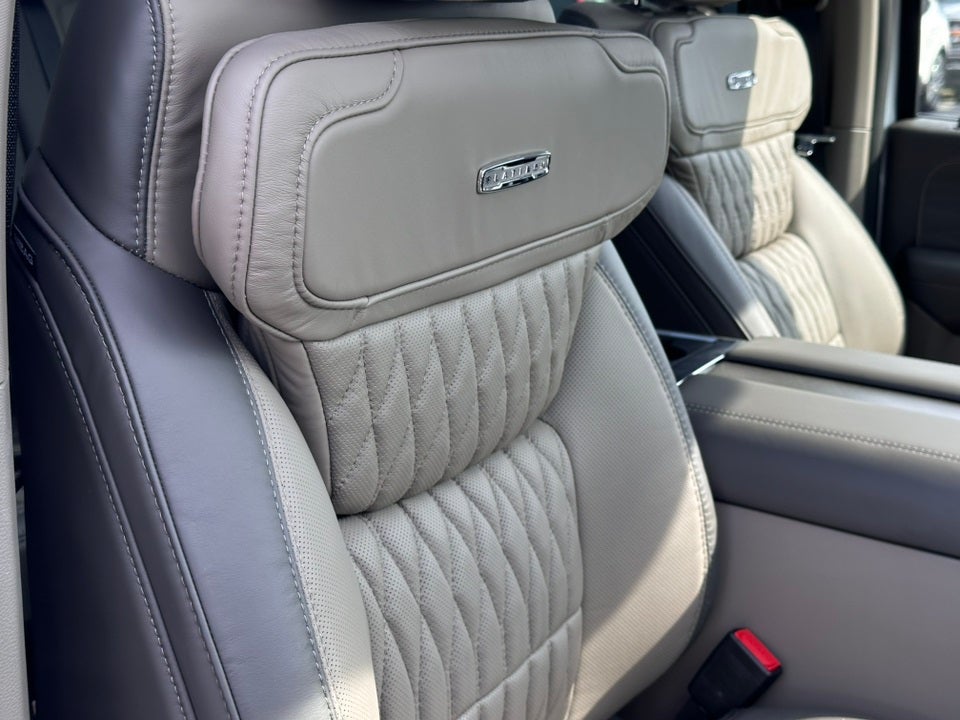 2025 Ford F-350SD Platinum