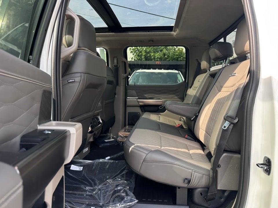 2025 Ford F-350SD Platinum