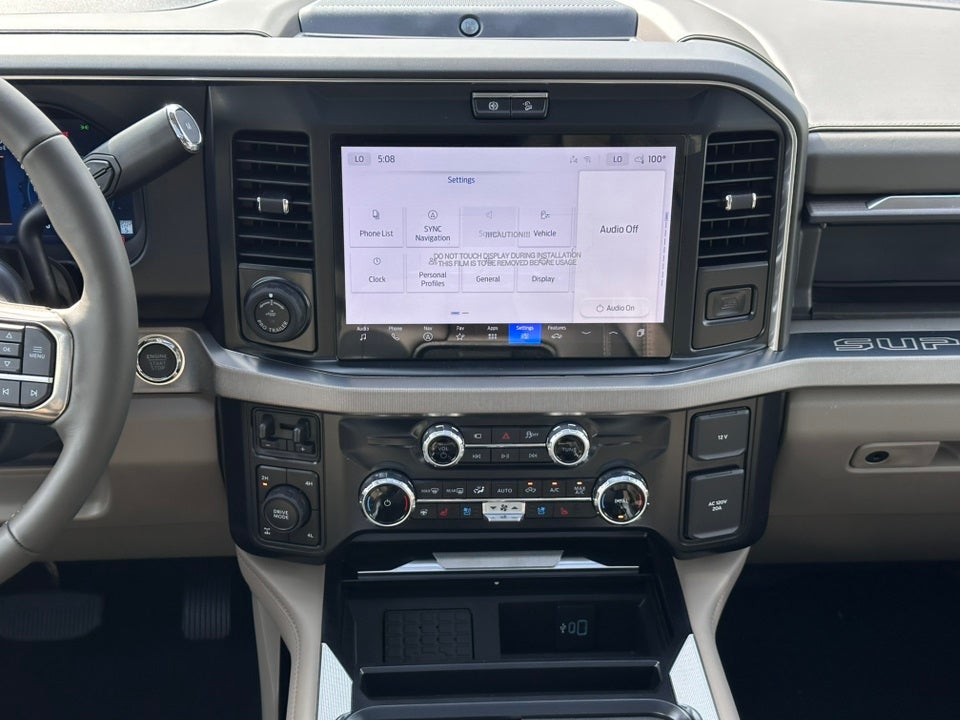 2025 Ford F-350SD Platinum